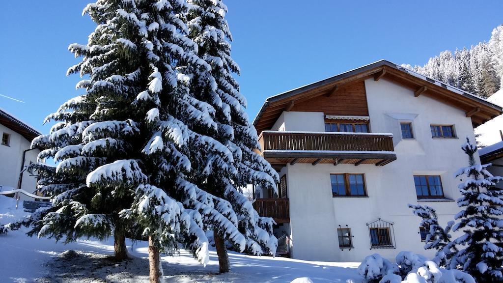Ferienwohnung Gadenstatt Davos Exteriör bild